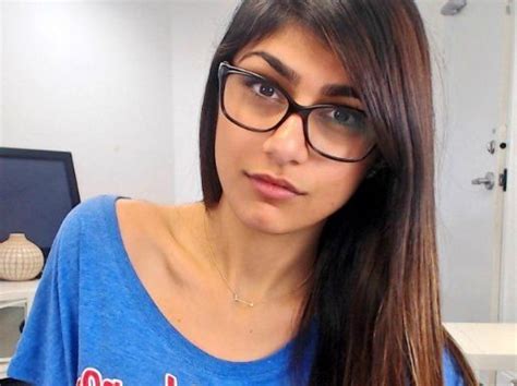 mia khalifa ki family|Mia Khalifa Biography, Age, Family, Height, Husband ...